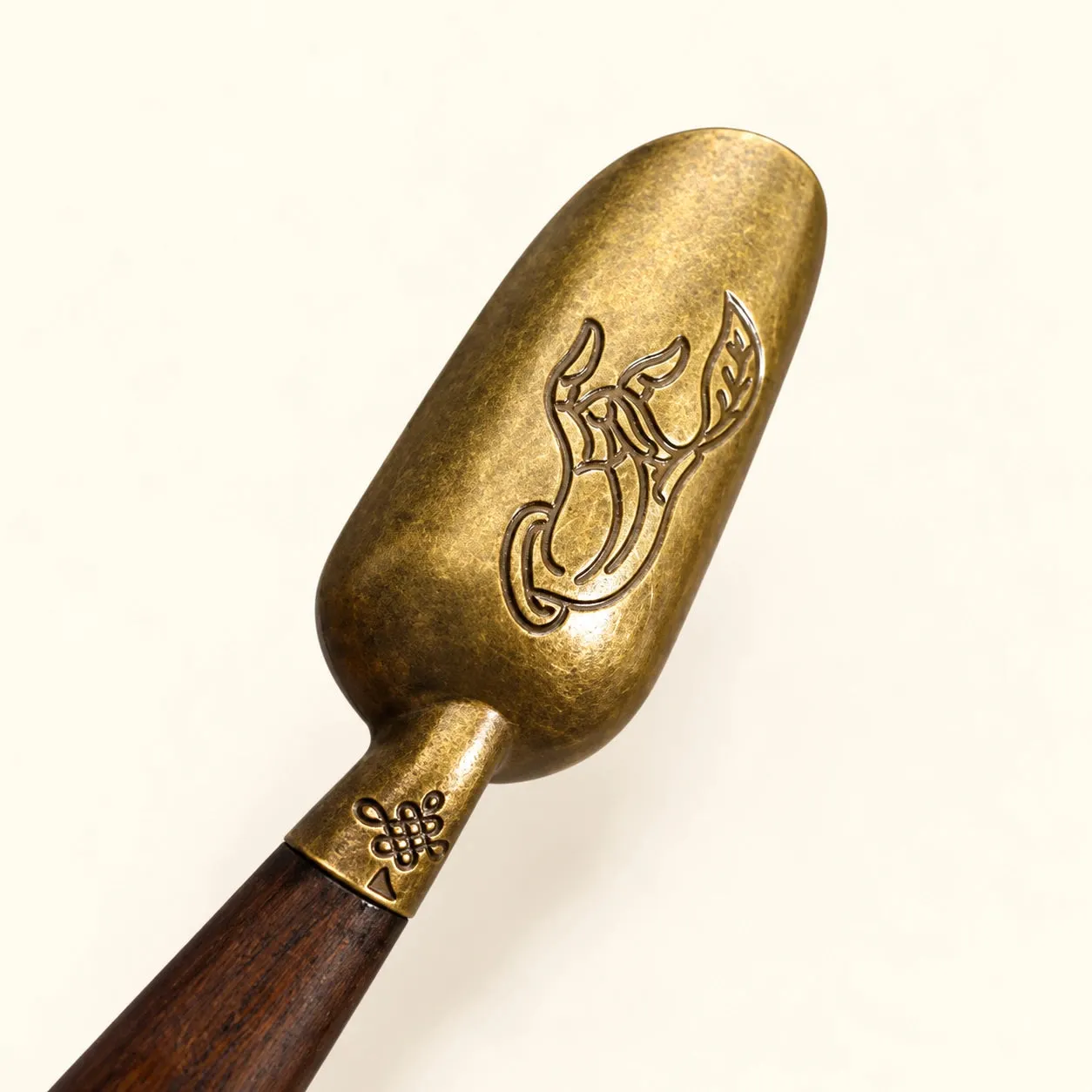 Ming tea ebbenhouten theelepel 17 cm boeddhahand