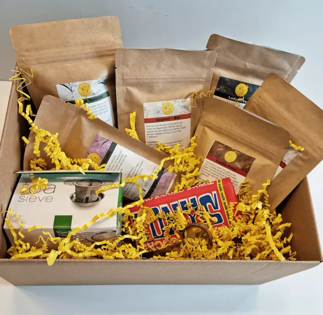 Tea Leafs Giftbox 40 euro thee cadeau 6 losse thee met filter