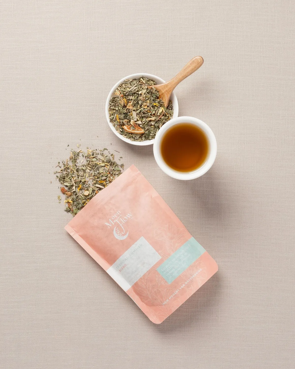 Tea Leafs Moon Flow Tropical Summer cyclusthee kruiden
